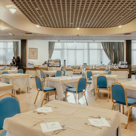 Ξενοδοχείο Minerva 4*