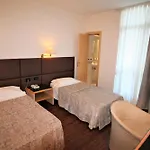 米尼尔瓦酒店